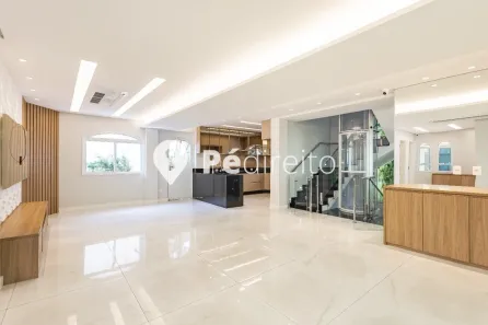 Sobrado com 7 Quartos à venda, 320m² no Vila Carrão, São Paulo