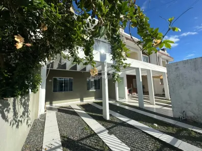 Apartamento com 2 Quartos para alugar, 56m² no Itacolomi, Balneário Piçarras
