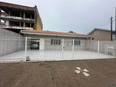 Casa com 3 Quartos à venda, 174m² no Uvaranas, Ponta Grossa