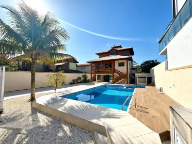 Casa com 3 Quartos para alugar, 264m² no Campeche, Florianópolis