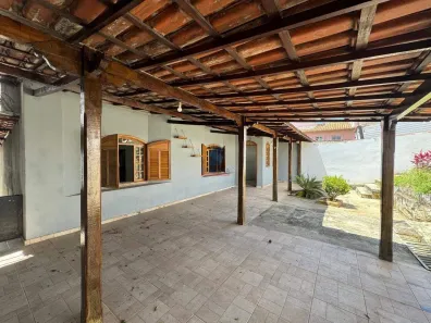 Casa com 3 Quartos à venda, 115m² no Vera Cruz, Contagem