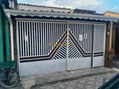 Sobrado com 5 Quartos à venda, 200m² no Jardim Amália, Caçapava