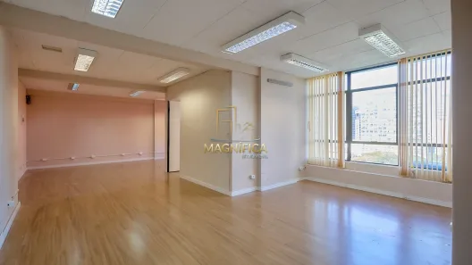 Sala Comercial com 1 Quarto para alugar, 70m² no Centro, Curitiba