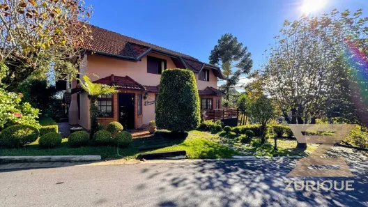 Casa de Condomínio com 6 Quartos à venda, 386m² no V Poran, Campos do Jordão