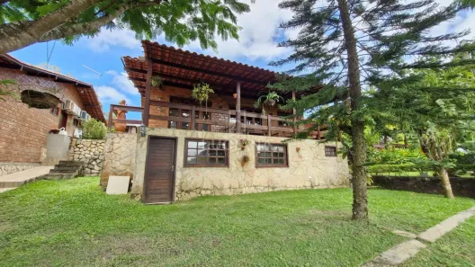 Casa de Condomínio com 5 Quartos à venda, 134m² no Gravatá Centro, Gravatá