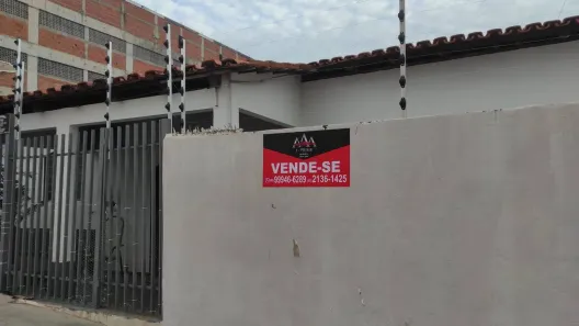 Casa com 3 Quartos à venda, 195m² no Duque de Caxias, Cuiabá