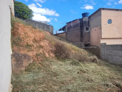 Lote/Terreno à venda, 250m² no Costa Carvalho, Juiz de Fora