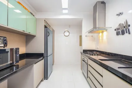 Casa de Condomínio com 4 Quartos à venda, 237m² no Vista Alegre, Curitiba