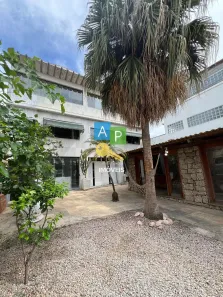 Casa com 4 Quartos à venda, 300m² no Jardim Vinte e Cinco de Agosto, Duque de Caxias