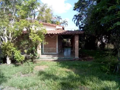 Fazenda/Sítio com 4 Quartos à venda, 1600m² no São Dimas, Guaratinguetá