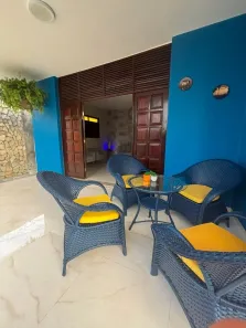 Casa de Condomínio com 4 Quartos para alugar, 300m² no Expedicionários, João Pessoa