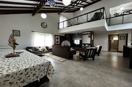 Fazenda/Sítio com 4 Quartos à venda, 400m² no Vila dos Ferroviarios, Morretes