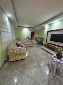 Sobrado com 3 Quartos à venda, 180m² no Jardim Cecy, São Paulo