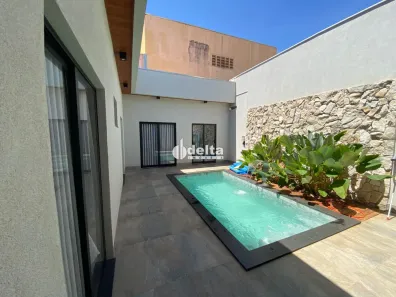 Casa com 3 Quartos à venda, 171m² no Granada, Uberlândia