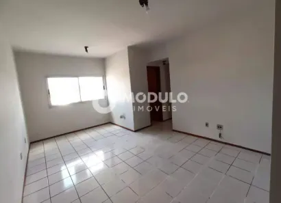 Apartamento com 2 Quartos para alugar, 79m² no Osvaldo Rezende, Uberlândia