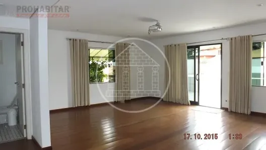 Sobrado com 4 Quartos à venda, 442m² no Interlagos, São Paulo