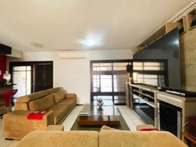 Casa com 2 Quartos para alugar, 280m² no São Geraldo, Porto Alegre