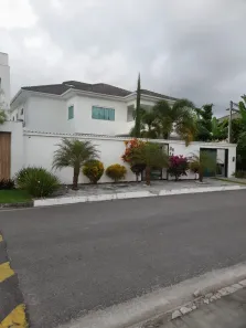 Casa de Condomínio com 4 Quartos à venda, 360m² no Campo Grande, Rio de Janeiro