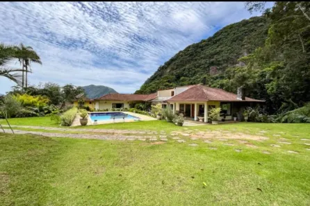 Casa com 8 Quartos à venda, 839m² no Granja Guarani, Teresópolis