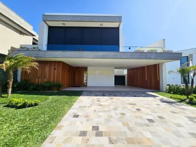 Casa de Condomínio com 5 Quartos à venda, 261m² no XANGRI-LÁ, Xangri-lá