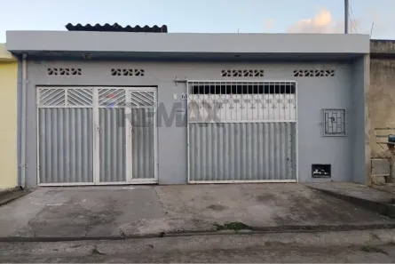 Casa com 2 Quartos à venda, 140m² no Santos Dumont, Maceió