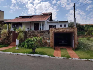 Casa de Condomínio com 3 Quartos para alugar, 206m² no Caminhos de San Conrado (Sousas), Campinas