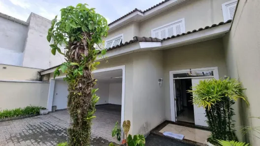 Sobrado com 4 Quartos à venda, 560m² no Vila Mogilar, Mogi das Cruzes