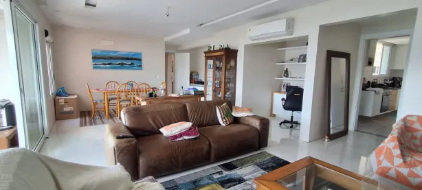 Apartamento com 3 Quartos à venda, 162m² no Jardim do Salso, Porto Alegre