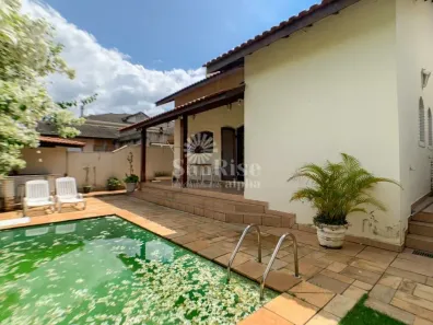 Casa de Condomínio com 3 Quartos para alugar, 450m² no Alphaville, Santana de Parnaíba