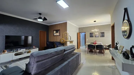 Casa com 3 Quartos à venda, 127m² no Nova Cidade, Matão