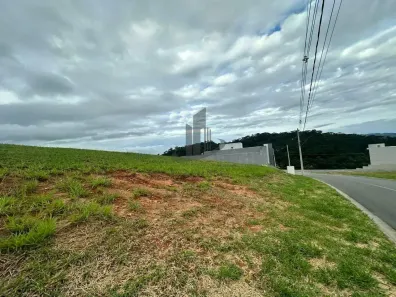 Lote/Terreno à venda, 241m² no Casa de Pedra, Volta Redonda