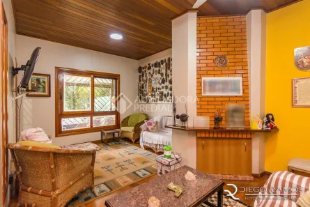 Casa com 3 Quartos à venda, 290m² no Medianeira, Porto Alegre