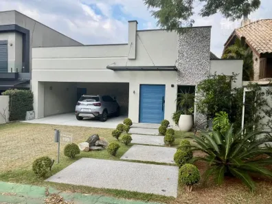 Casa de Condomínio com 3 Quartos para venda ou aluguel, 350m² no Alphaville, Santana de Parnaíba