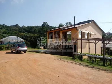 Fazenda/Sítio com 3 Quartos à venda, 160m² no Vila Nova, Porto Alegre