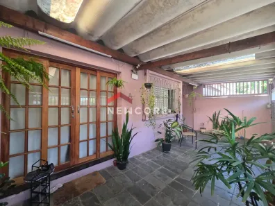 Casa com 4 Quartos à venda, 240m² no Vila Valença, São Vicente