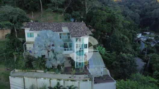 Casa de Condomínio com 4 Quartos à venda, 325m² no Itaipu, Niterói