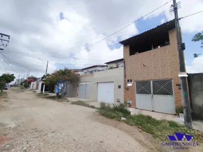 Casa com 4 Quartos à venda, 90m² no Jarí, Maracanaú