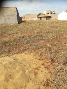 Lote/Terreno à venda, 200m² no Residencial do Vale, Planura