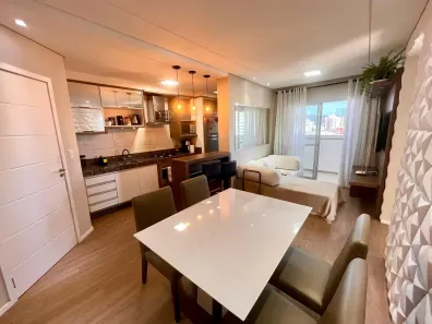 Apartamento com 2 Quartos à venda, 57m² no Barreiros, São José