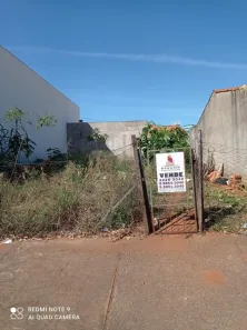 Lote/Terreno à venda, 276m² no Segismundo Pereira, Uberlândia