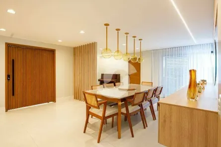 Casa de Condomínio com 4 Quartos à venda, 230m² no Itaipu, Niterói