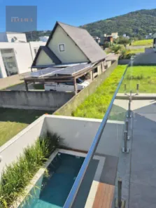 Casa com 3 Quartos à venda, 204m² no Lagoa da Conceição, Florianópolis