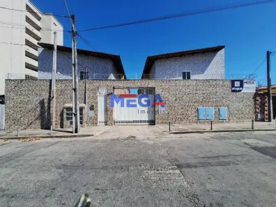 Casa com 2 Quartos para alugar, 70m² no Padre Andrade, Fortaleza