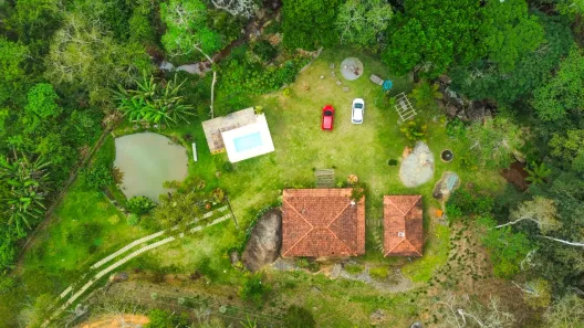 Fazenda/Sítio com 2 Quartos à venda, 250m² no Jardim Salaco, Teresópolis