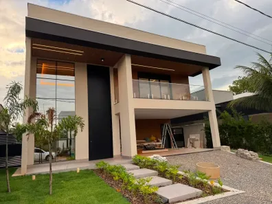 Casa de Condomínio com 4 Quartos à venda, 356m² no Plano Diretor Sul, Palmas