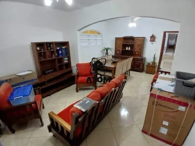 Casa com 3 Quartos à venda, 300m² no Jardim das Nações, Taubaté