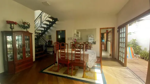 Casa com 4 Quartos à venda, 500m² no Centro, Jacareí