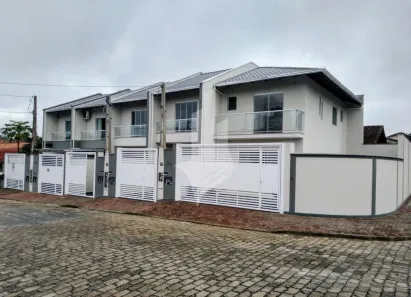 Sobrado com 2 Quartos à venda, 69m² no Itoupava Norte, Blumenau