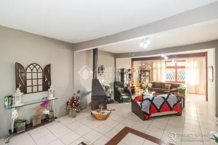 Casa com 5 Quartos à venda, 352m² no Chácara das Pedras, Porto Alegre