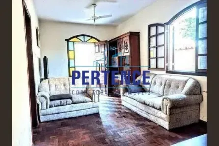 Casa com 5 Quartos à venda, 204m² no Sagrada Família, Belo Horizonte